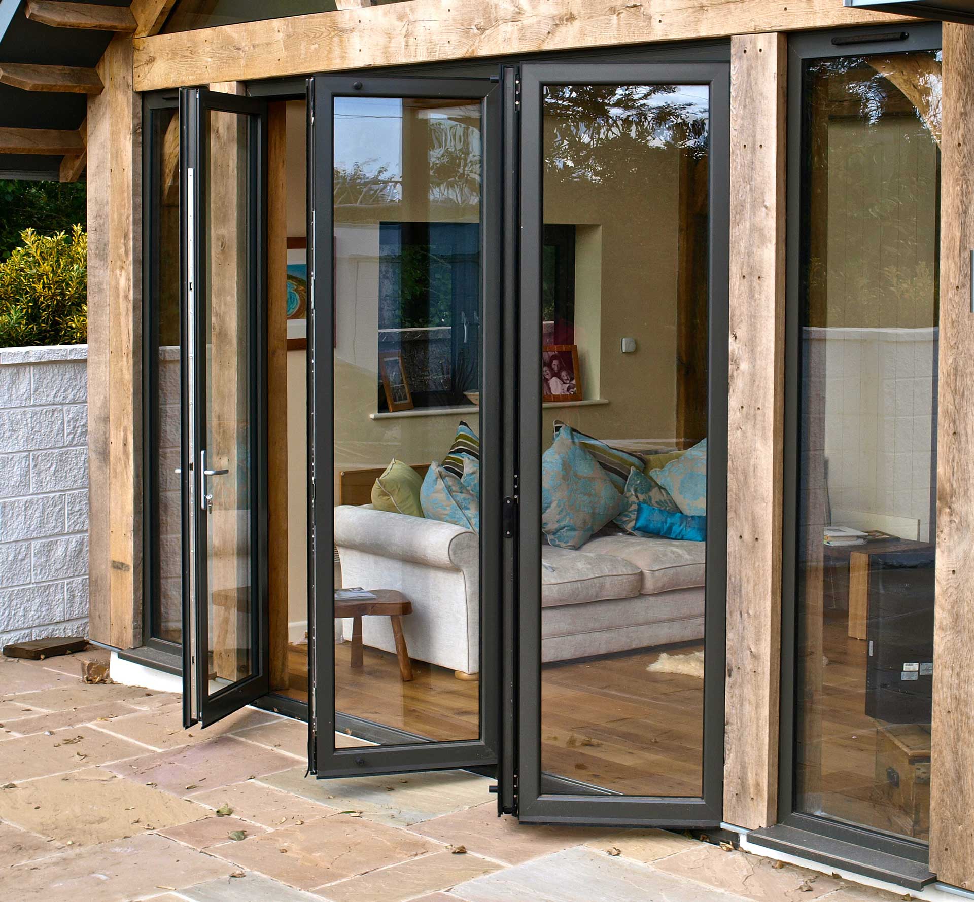 Aluminium Bi Fold Doors Cardiff Double Glazing   BSF70 036 